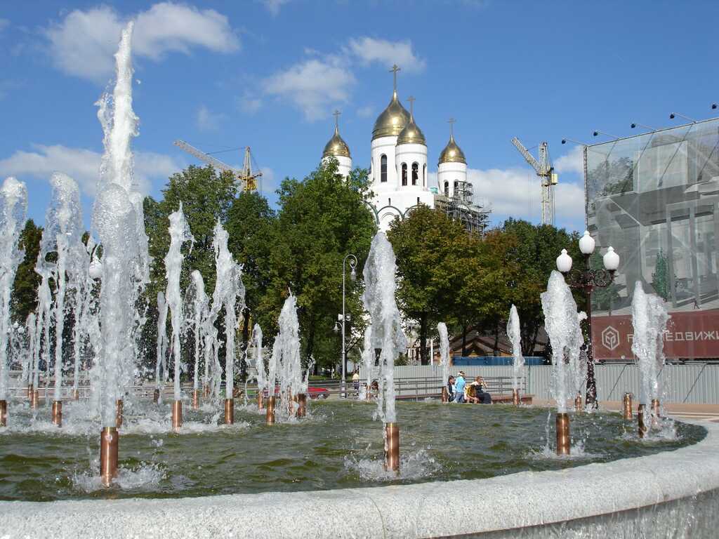 Fountains and church