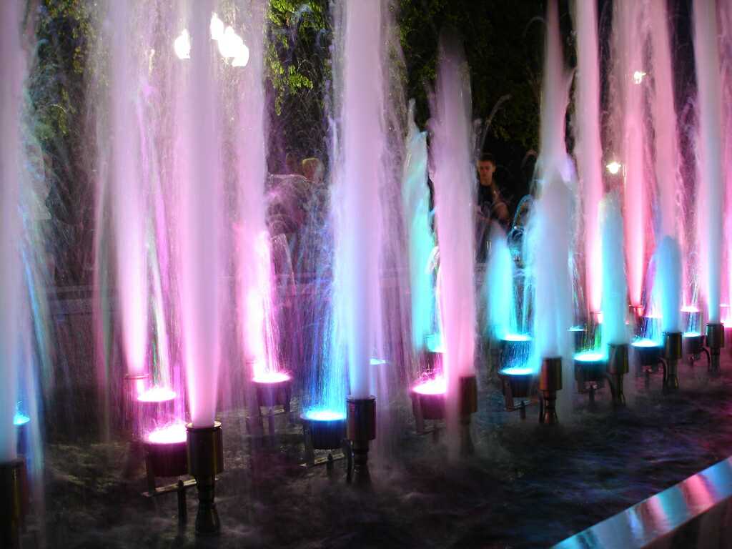 Water, color, fountain!